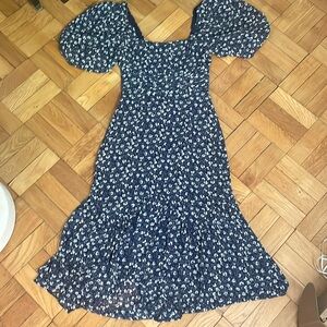 ASTR flower dress with puffy sleeves